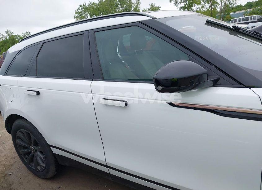 Photo 14 of 2018 Land Rover RANGE ROVER VELAR D180 SE R-DYNAMIC (VIN SALYL2RN9JA723337)