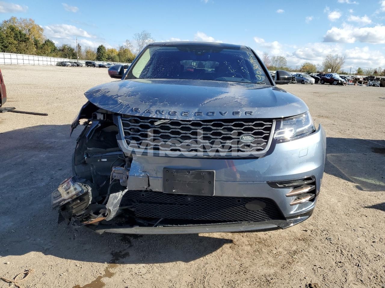 Photo 5 of 2018 LAND ROVER RANGE ROVER VELAR R-DYNAMIC SE N/A (VIN SALYL2RN9JA743796)