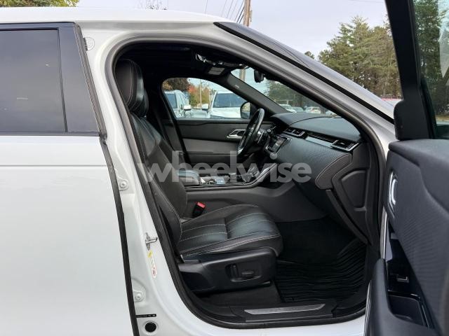 Photo 9 of 2018 LAND ROVER RANGE ROVER VELAR R-DYNAMIC SE N/A (VIN SALYL2RV2JA718593)