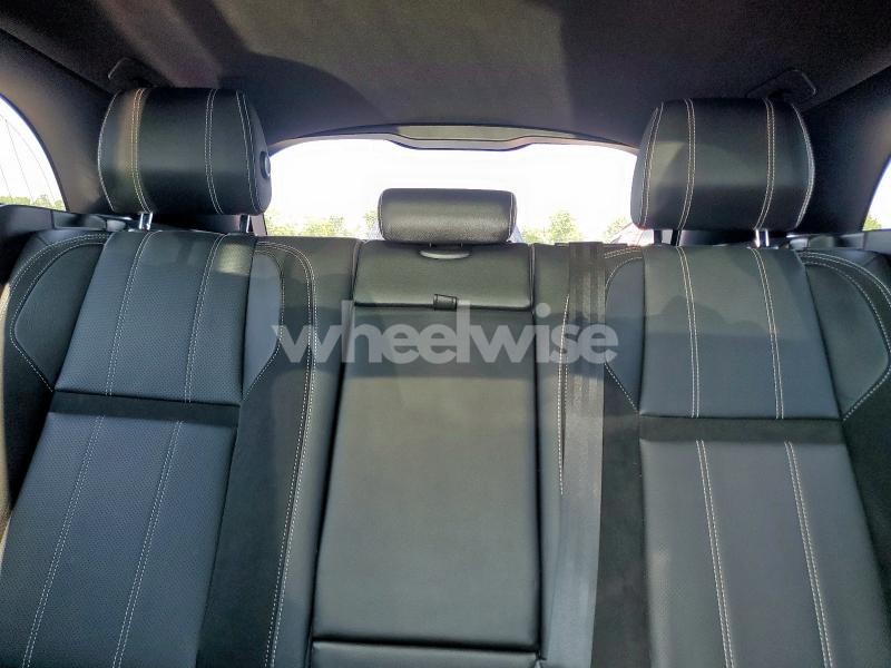 Photo 4 of 2018 LAND ROVER RANGE ROVER VELAR R-DYNAMIC SE N/A (VIN SALYL2RV4JA716831)
