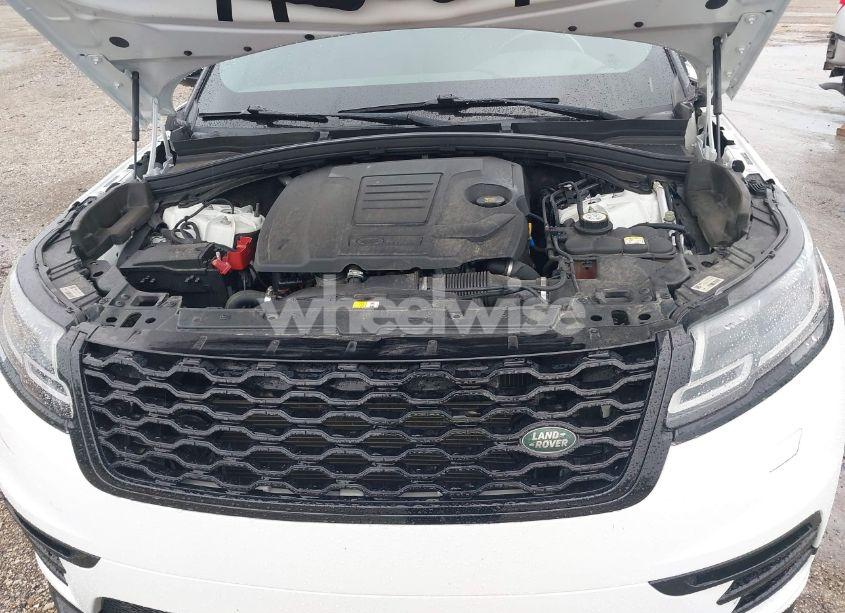 Photo 10 of 2018 Land Rover RANGE ROVER VELAR P250 SE R-DYNAMIC (VIN SALYL2RX8JA731642)