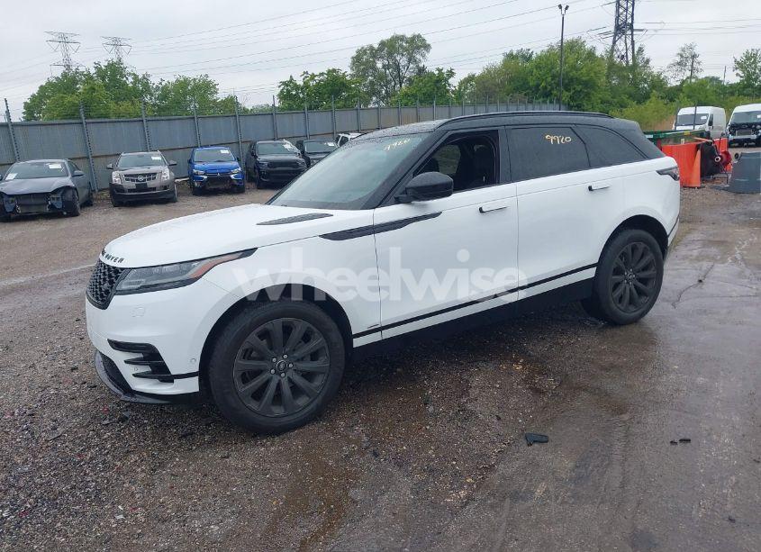 Photo 2 of 2018 Land Rover RANGE ROVER VELAR P250 SE R-DYNAMIC (VIN SALYL2RX8JA731642)