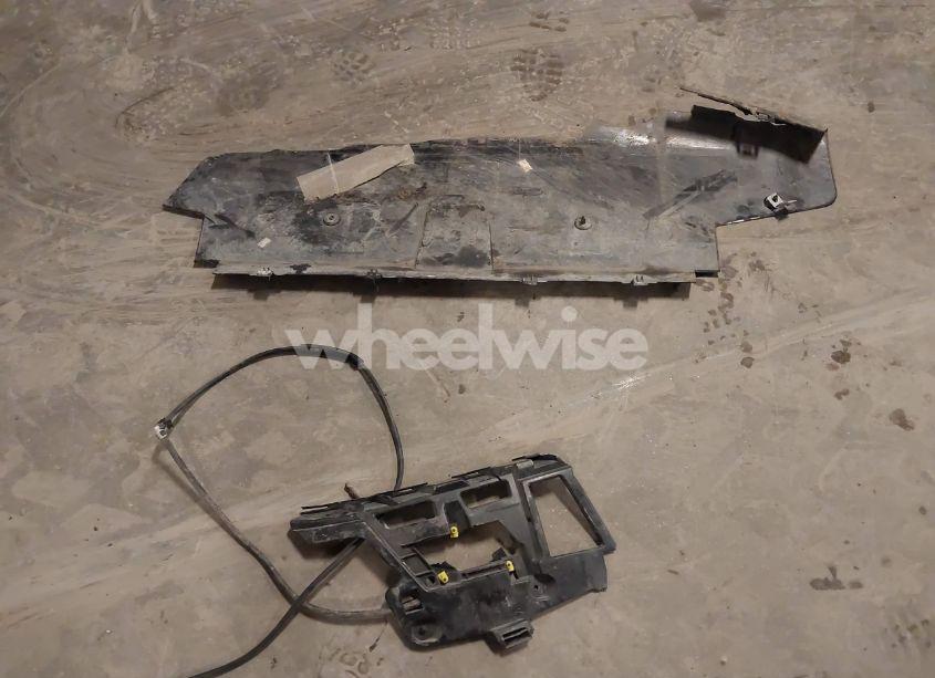 Photo 12 of 2018 Land Rover RANGE ROVER VELAR P380 FIRST EDITION/P380 HSE R-DYNAMIC (VIN SALYM2RV7JA748072)