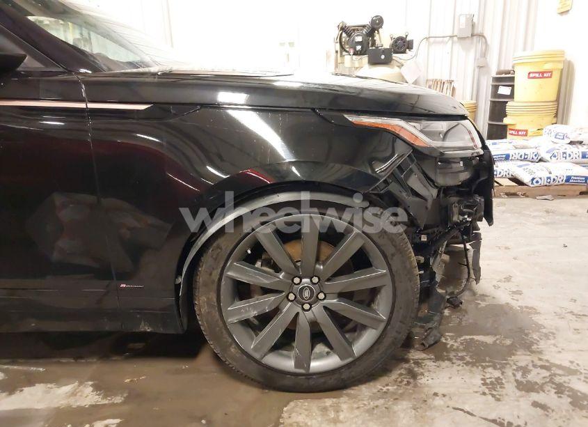 Photo 18 of 2018 Land Rover RANGE ROVER VELAR P380 FIRST EDITION/P380 HSE R-DYNAMIC (VIN SALYM2RV7JA748072)