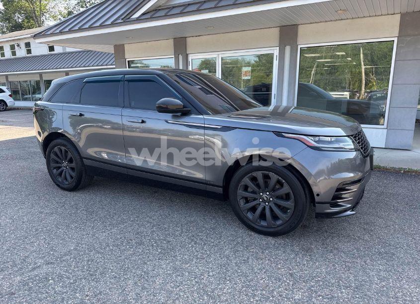 2018 Land Rover RANGE ROVER VELAR R-DYNAMIC HSE/FIRST ED (VIN SALYM2RV9JA755346) main photo