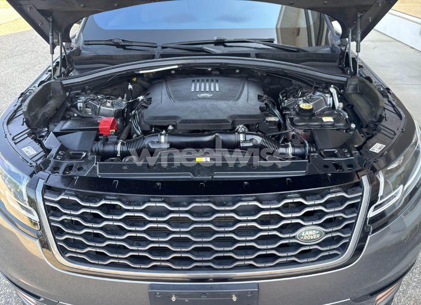 Photo 10 of 2018 Land Rover RANGE ROVER VELAR R-DYNAMIC HSE/FIRST ED (VIN SALYM2RV9JA755346)