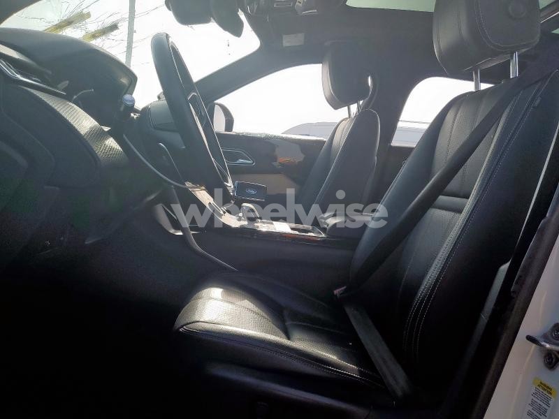 Photo 12 of 2022 LAND ROVER RANGE ROVER VELAR R-DYNAMIC S N/A (VIN SALYT2EX4NA329564)