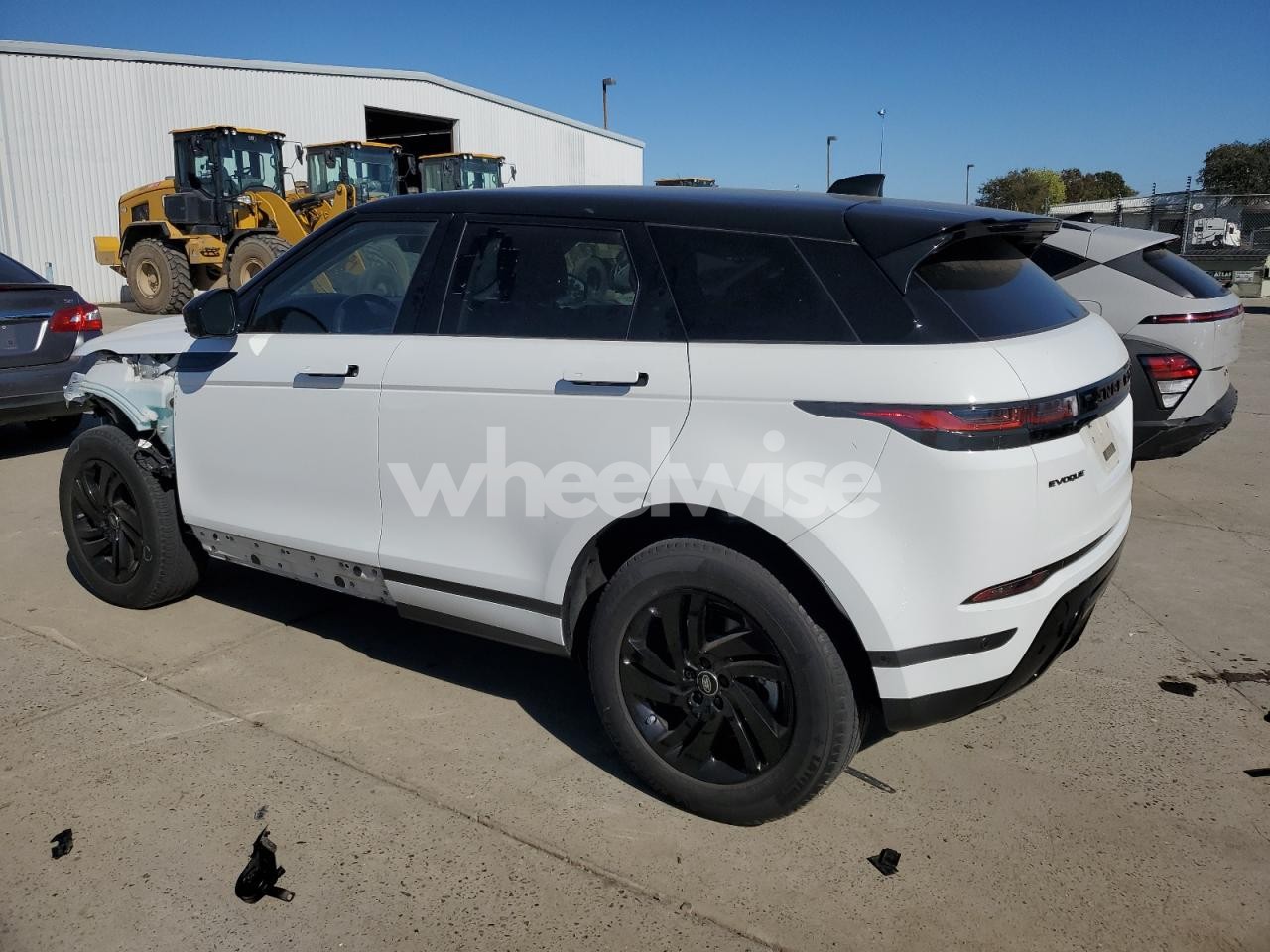 Photo 2 of 2021 LAND ROVER RANGE ROVER EVOQUE S (VIN SALZJ2FX4MH138323)