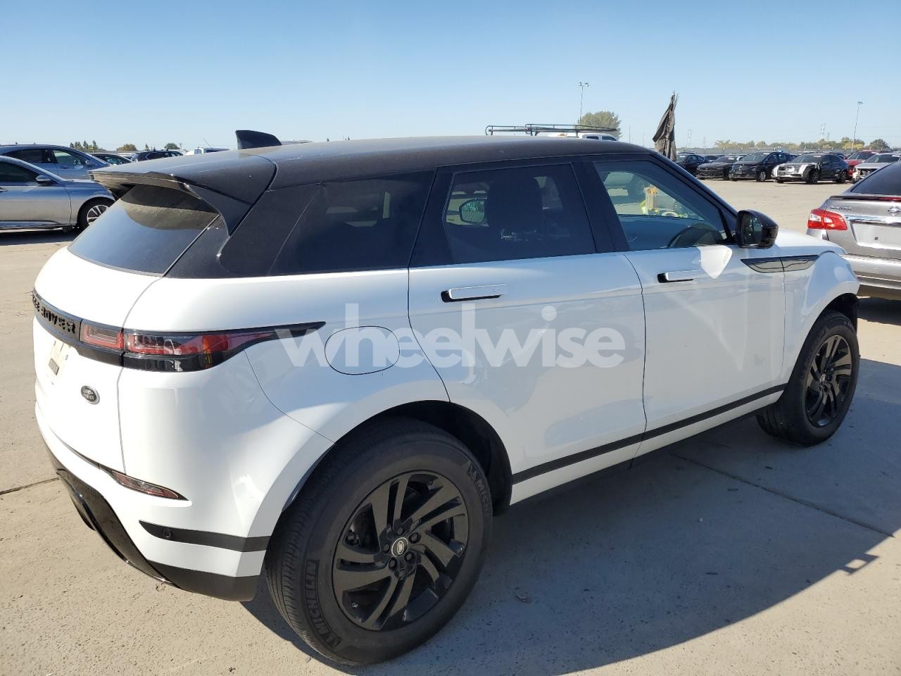 Photo 3 of 2021 LAND ROVER RANGE ROVER EVOQUE S (VIN SALZJ2FX4MH138323)
