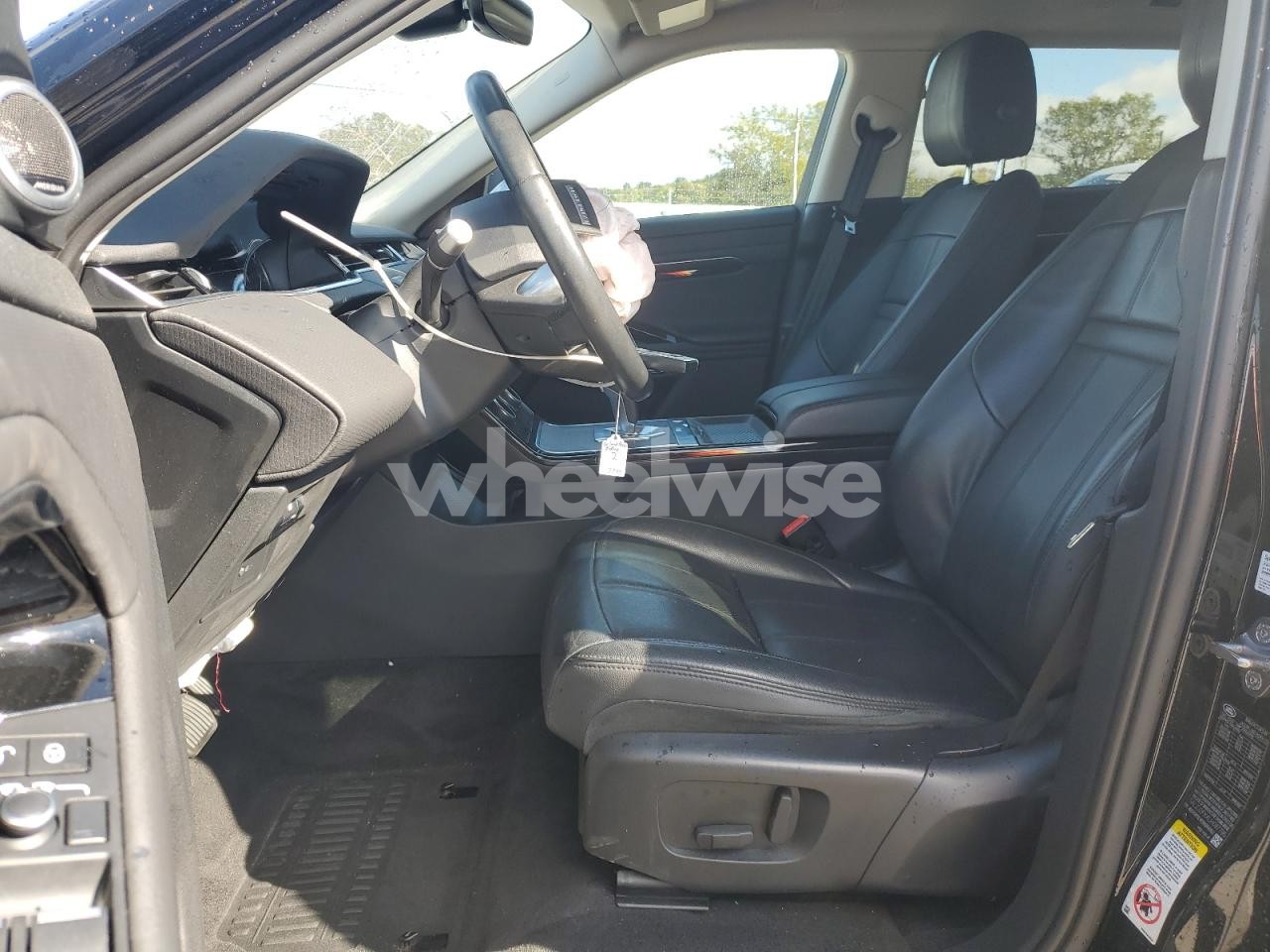 Photo 7 of 2020 LAND ROVER RANGE ROVER EVOQUE S (VIN SALZJ2FXXLH087795)