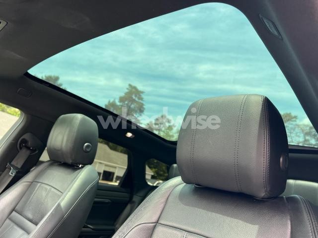 Photo 3 of 2020 LAND ROVER RANGE ROVER EVOQUE SE (VIN SALZP2FX9LH021558)
