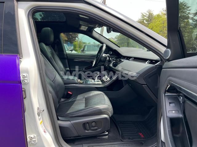Photo 5 of 2020 LAND ROVER RANGE ROVER EVOQUE SE (VIN SALZP2FX9LH021558)