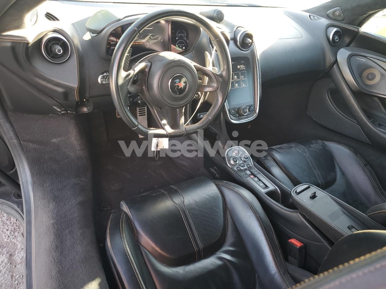 Photo 8 of 2016 MCLAREN AUTOMOTIVE 570S (VIN SBM13DAA7GW001090)