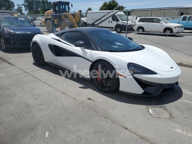 Photo 2 of 2016 MCLAREN AUTOMOTIVE 570S (VIN SBM13DAA8GW000644)