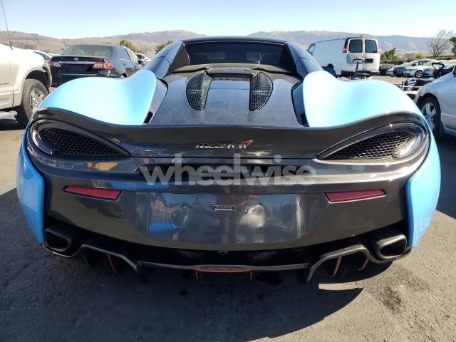 Photo 3 of 2018 MCLAREN AUTOMOTIVE 570S (VIN SBM13FAA1JW005526)