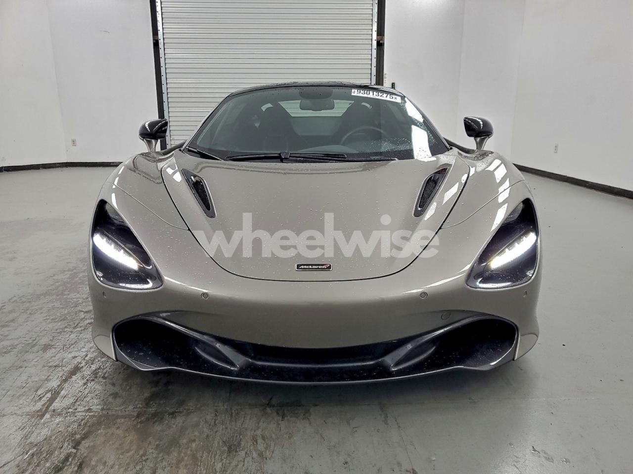 Photo 5 of 2018 MCLAREN AUTOMOTIVE 720S (VIN SBM14DCA3JW002108)