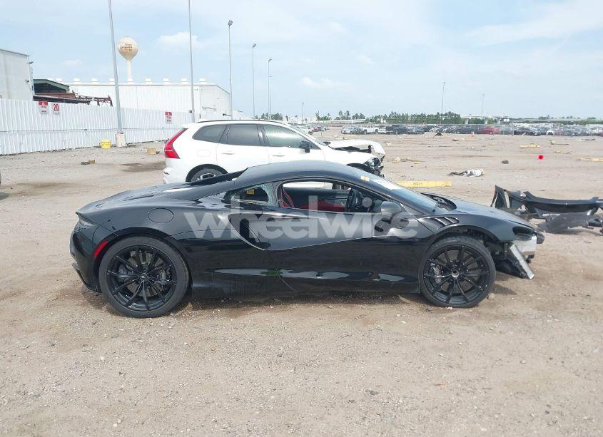 Photo 14 of 2023 Mclaren Artura PERFORMANCE/TECHLUX/VISION (VIN SBM16AEA7PW001168)