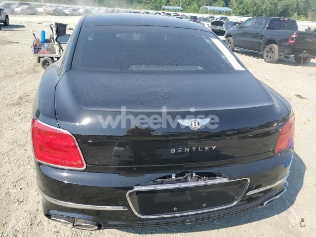 Photo 13 of 2021 BENTLEY FLYING SPUR N/A (VIN SCBBG6ZG4MC086282)