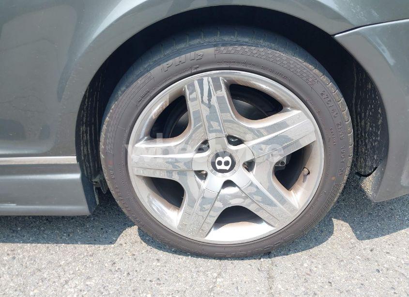 Photo 20 of 2005 Bentley Continental GT (VIN SCBCR63W45C024347)