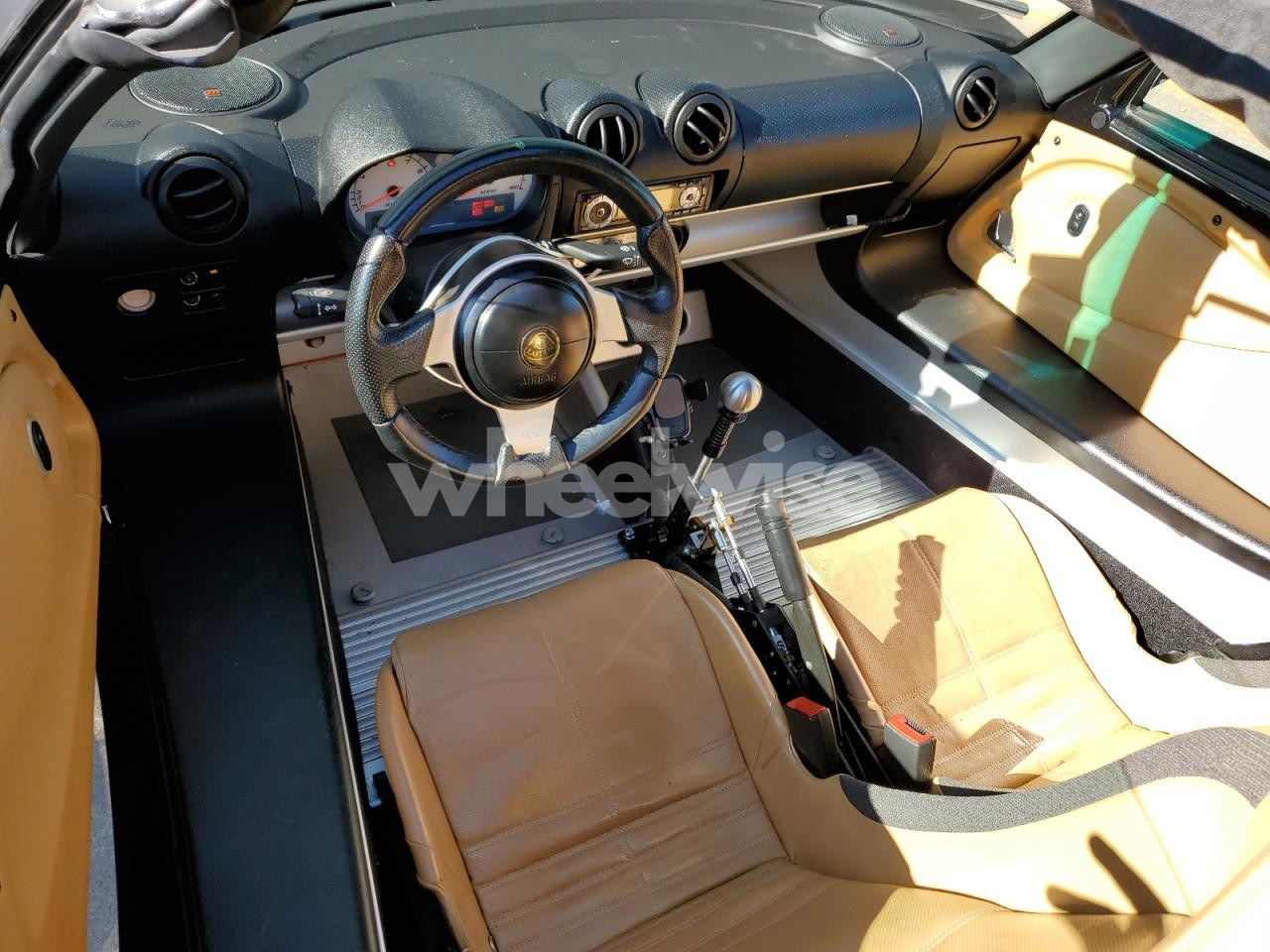 Photo 8 of 2005 LOTUS ELISE (VIN SCCPC11145HL34073)