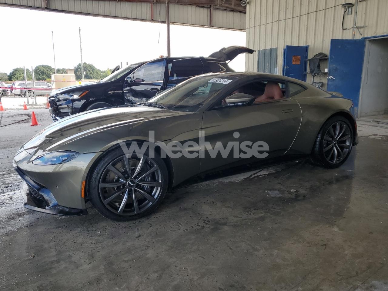 2020 ASTON MARTIN VANTAGE (VIN SCFSMGAW8LGN05032) main photo
