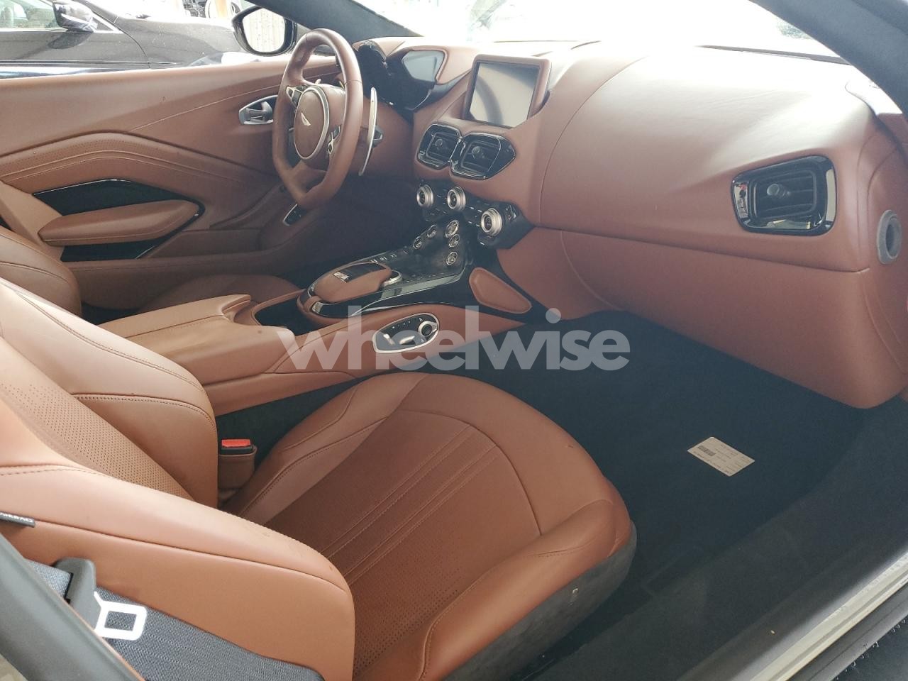 Photo 10 of 2020 ASTON MARTIN VANTAGE (VIN SCFSMGAW8LGN05032)