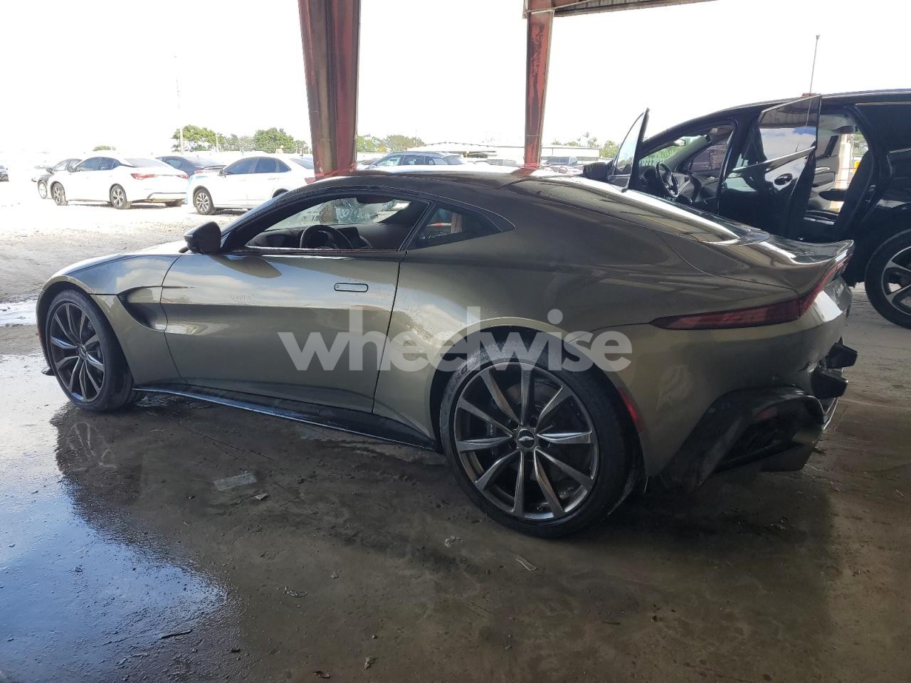 Photo 2 of 2020 ASTON MARTIN VANTAGE (VIN SCFSMGAW8LGN05032)