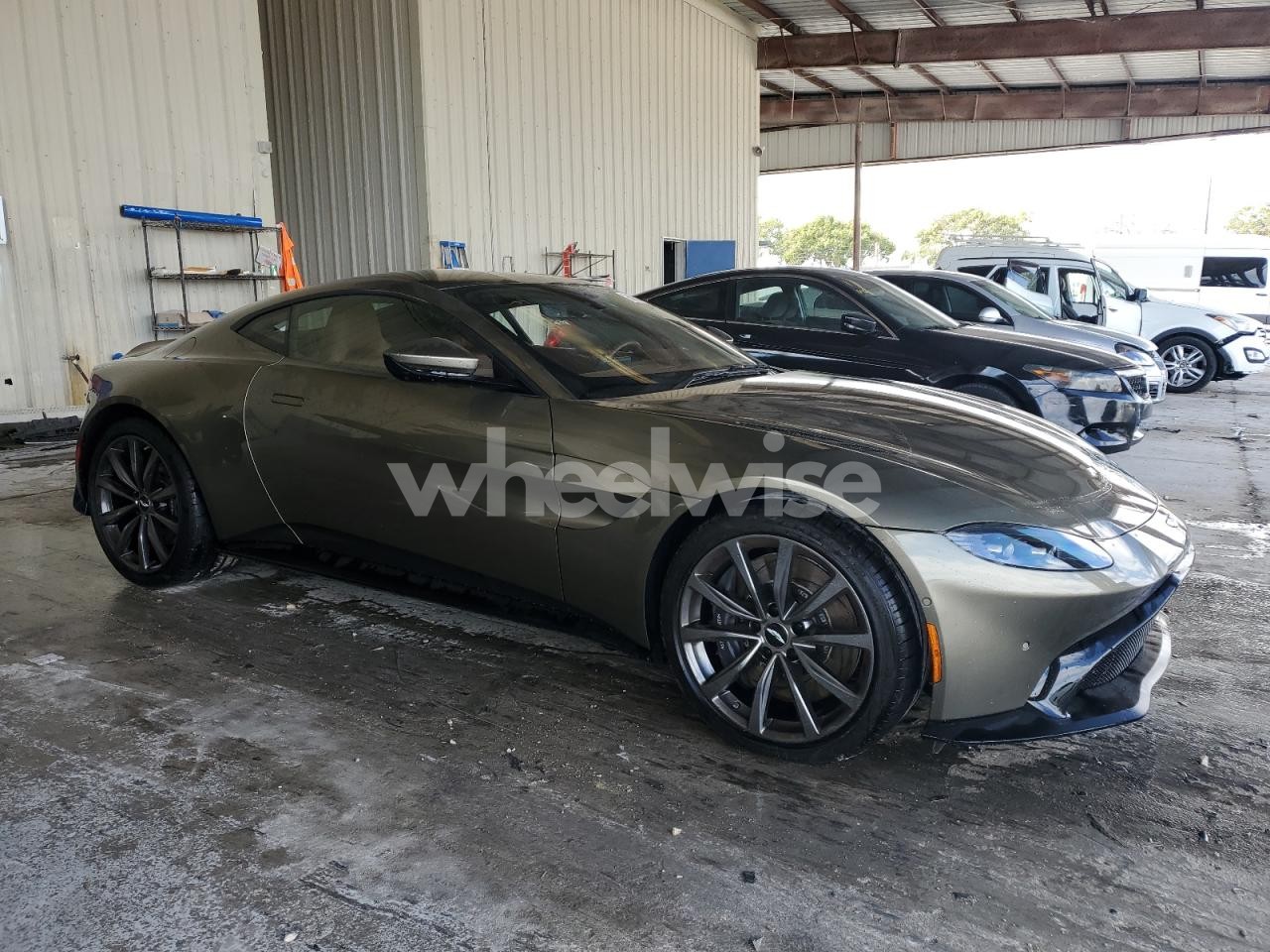 Photo 4 of 2020 ASTON MARTIN VANTAGE (VIN SCFSMGAW8LGN05032)