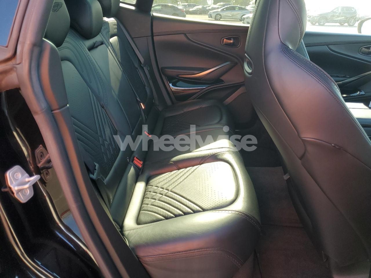 Photo 11 of 2021 ASTON MARTIN DBX (VIN SCFVUJAW7MTV00861)