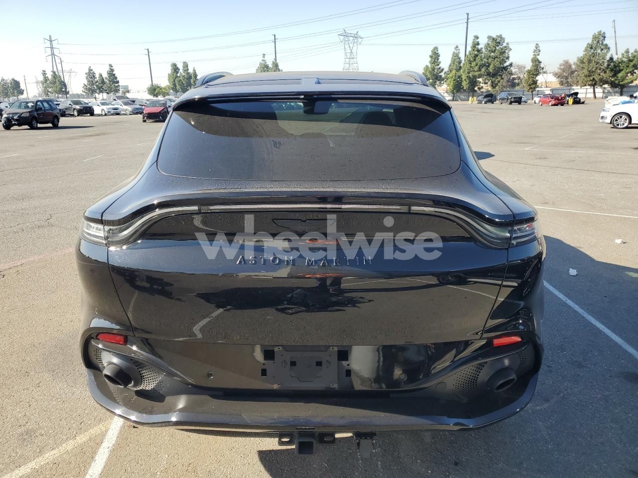 Photo 6 of 2021 ASTON MARTIN DBX (VIN SCFVUJAW7MTV00861)