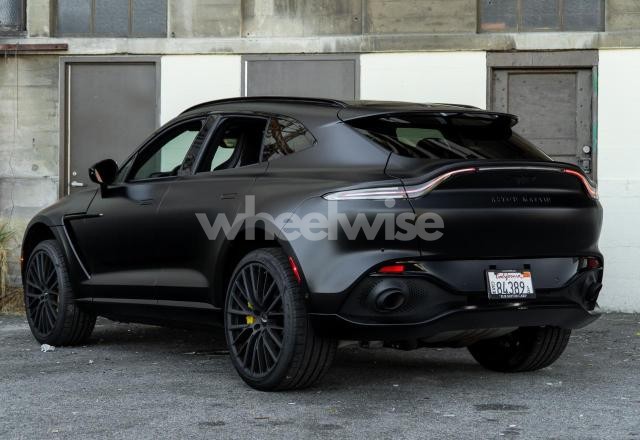 Photo 8 of 2022 ASTON MARTIN DBX N/A (VIN SD7VUJAW9NTV05320)