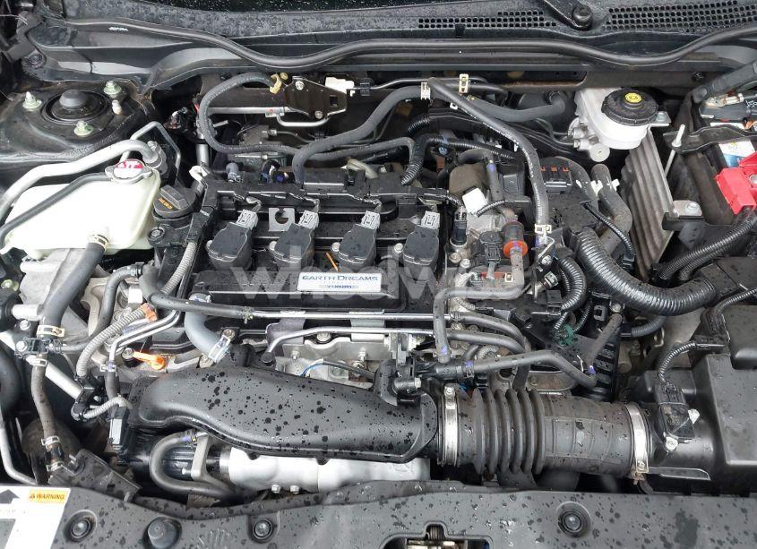 Photo 10 of 2018 Honda Civic SPORT (VIN SHHFK7G43JU224533)