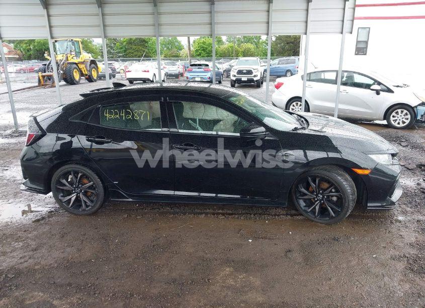 Photo 13 of 2018 Honda Civic SPORT (VIN SHHFK7G43JU224533)