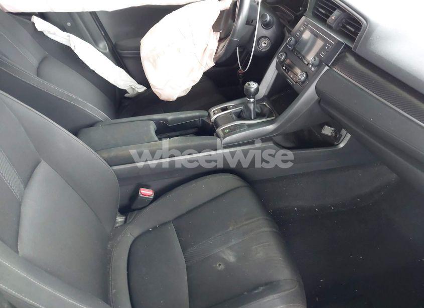 Photo 5 of 2018 Honda Civic SPORT (VIN SHHFK7G43JU224533)