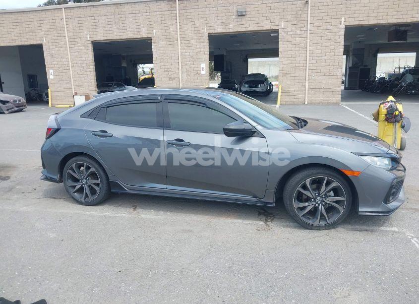 Photo 13 of 2018 Honda Civic SPORT (VIN SHHFK7G48JU210238)
