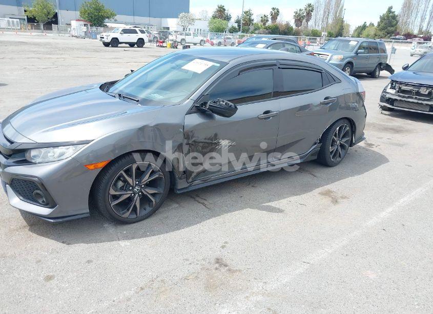 Photo 6 of 2018 Honda Civic SPORT (VIN SHHFK7G48JU210238)