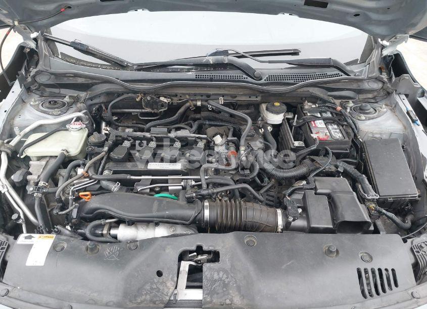 Photo 10 of 2018 Honda Civic SPORT (VIN SHHFK7H40JU428303)