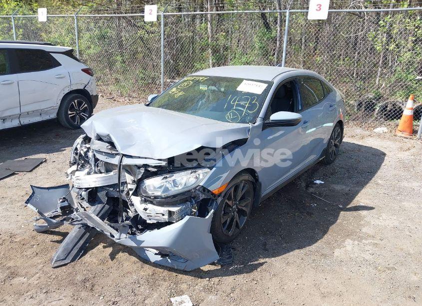 Photo 2 of 2018 Honda Civic SPORT (VIN SHHFK7H41JU239658)