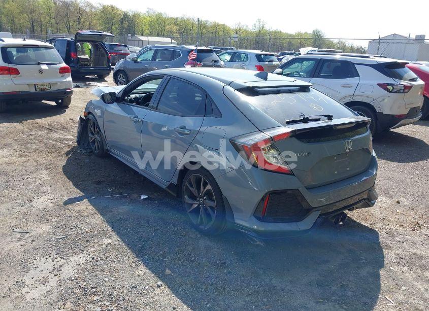 Photo 3 of 2018 Honda Civic SPORT (VIN SHHFK7H41JU239658)