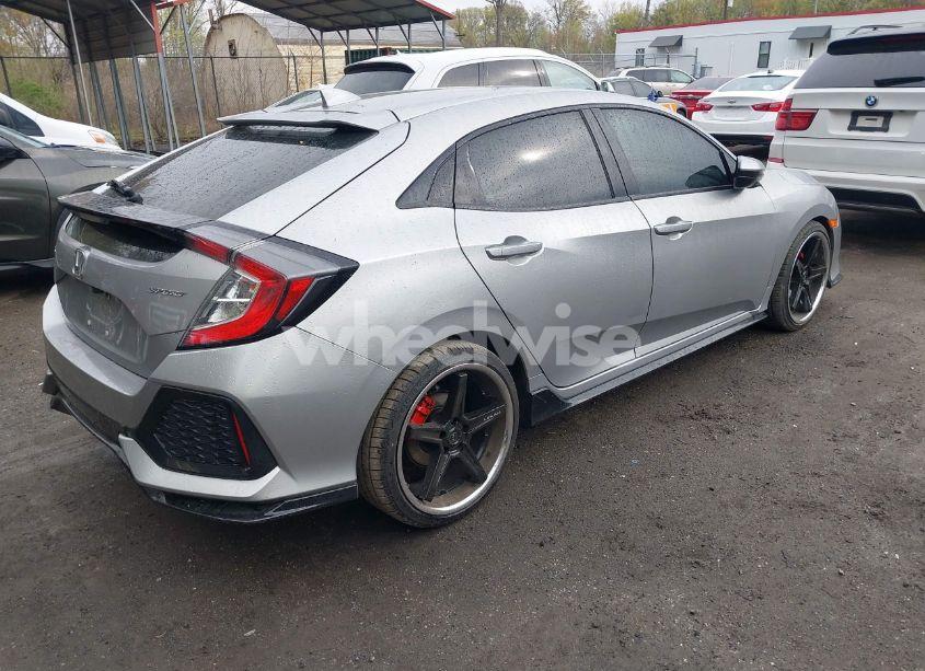 Photo 4 of 2019 Honda Civic SPORT (VIN SHHFK7H41KU227138)