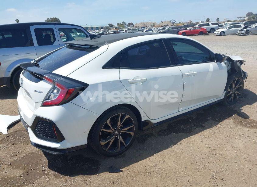 Photo 4 of 2017 Honda Civic SPORT (VIN SHHFK7H42HU403476)