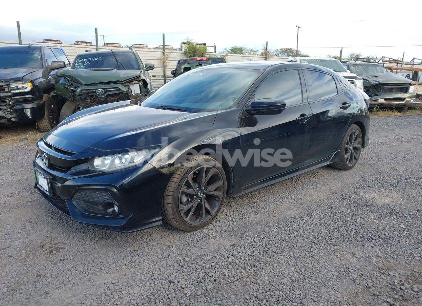Photo 2 of 2018 Honda Civic SPORT (VIN SHHFK7H43JU201879)
