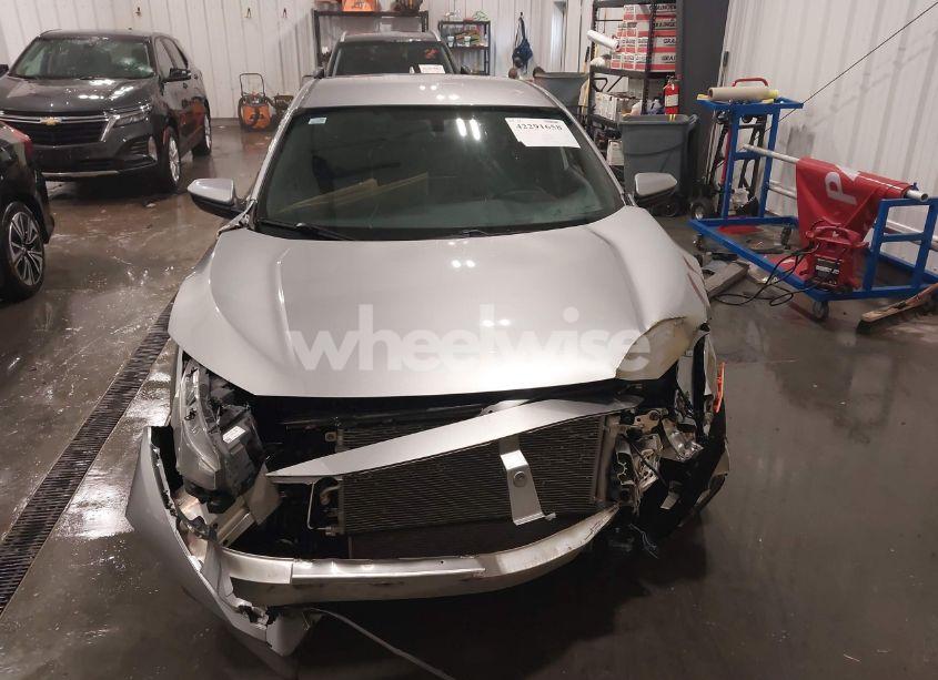 Photo 13 of 2018 Honda Civic SPORT (VIN SHHFK7H43JU238379)