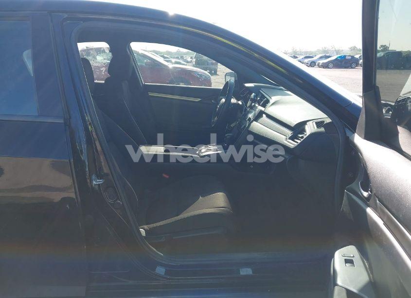 Photo 5 of 2019 Honda Civic SPORT (VIN SHHFK7H43KU405311)