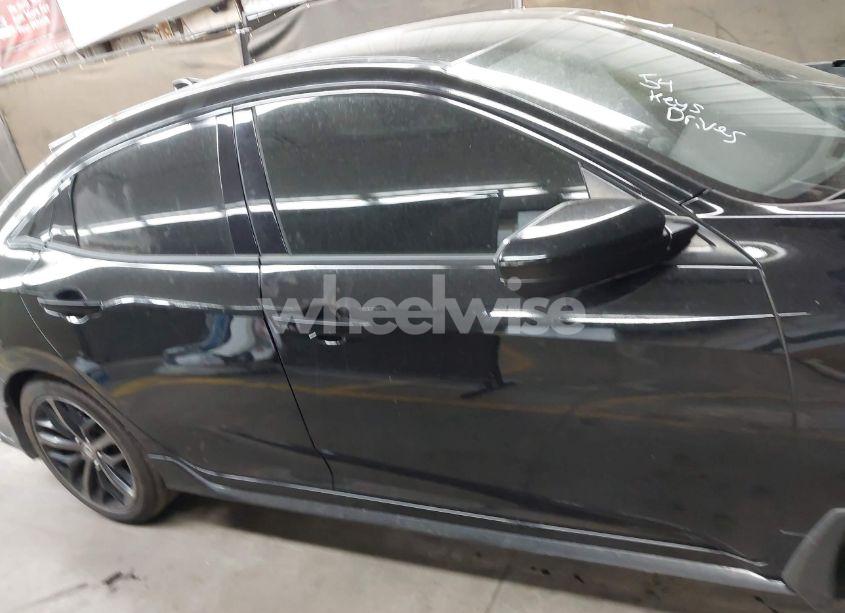 Photo 13 of 2020 Honda Civic SPORT (VIN SHHFK7H43LU221147)