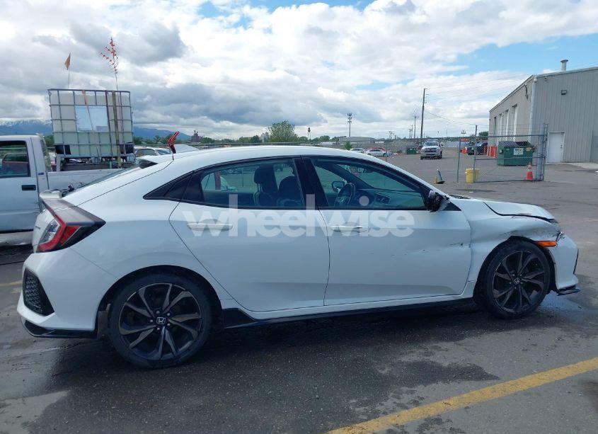 Photo 14 of 2018 Honda Civic SPORT (VIN SHHFK7H45JU233460)