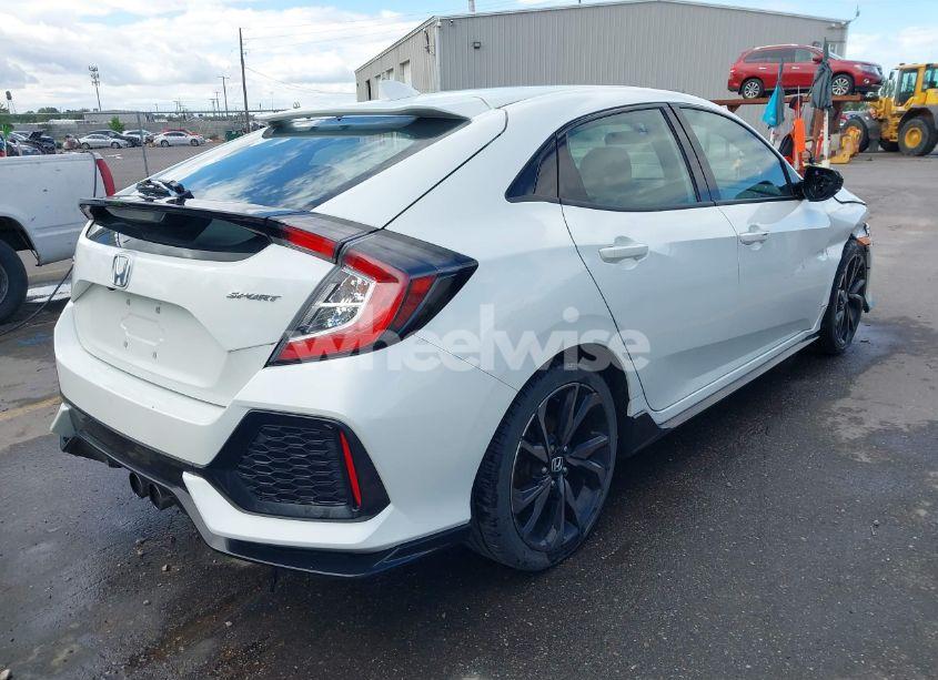 Photo 4 of 2018 Honda Civic SPORT (VIN SHHFK7H45JU233460)