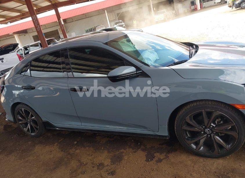 Photo 13 of 2017 Honda Civic SPORT (VIN SHHFK7H46HU226138)