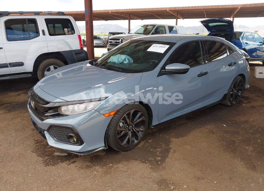 Photo 2 of 2017 Honda Civic SPORT (VIN SHHFK7H46HU226138)