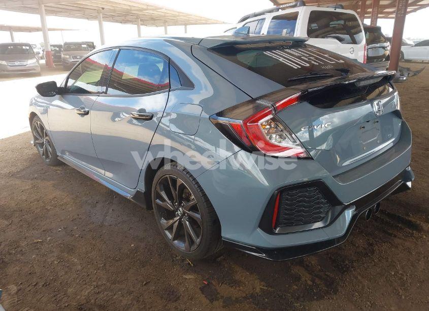 Photo 3 of 2017 Honda Civic SPORT (VIN SHHFK7H46HU226138)